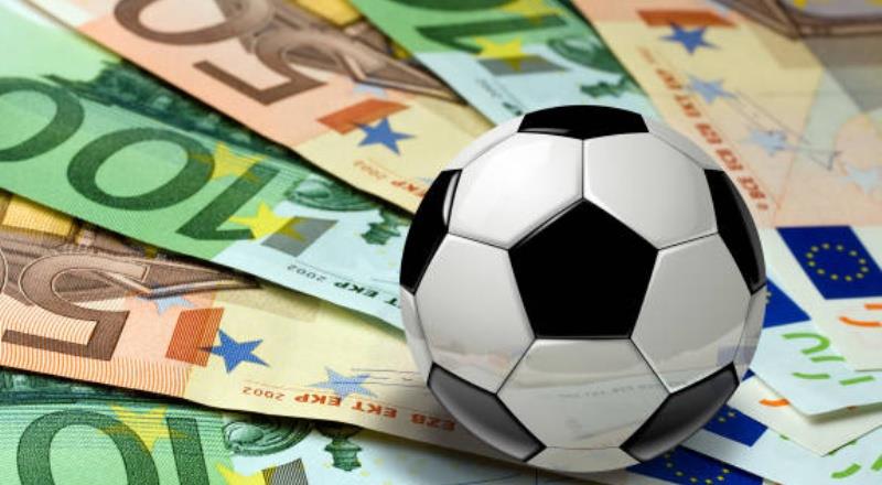CIES Futbol Araştırmaları Merkezi, dünyanın en değerli 100 futbolcusunu belirledi. İşte ilk 10'da yer alan isimler...